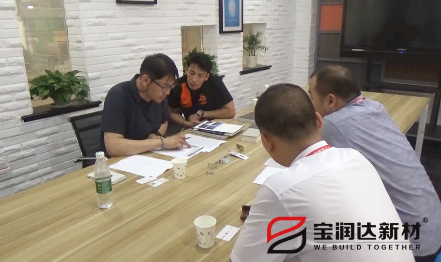 外蒙古客戶來訪寶潤達(dá)洽談保溫一體板合作